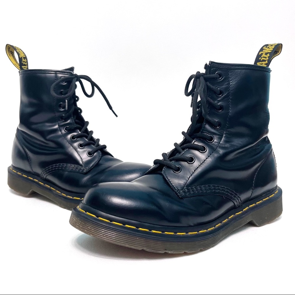 dr. martens | classic 1460 smooth leather lace-up boots 8 eye black 8